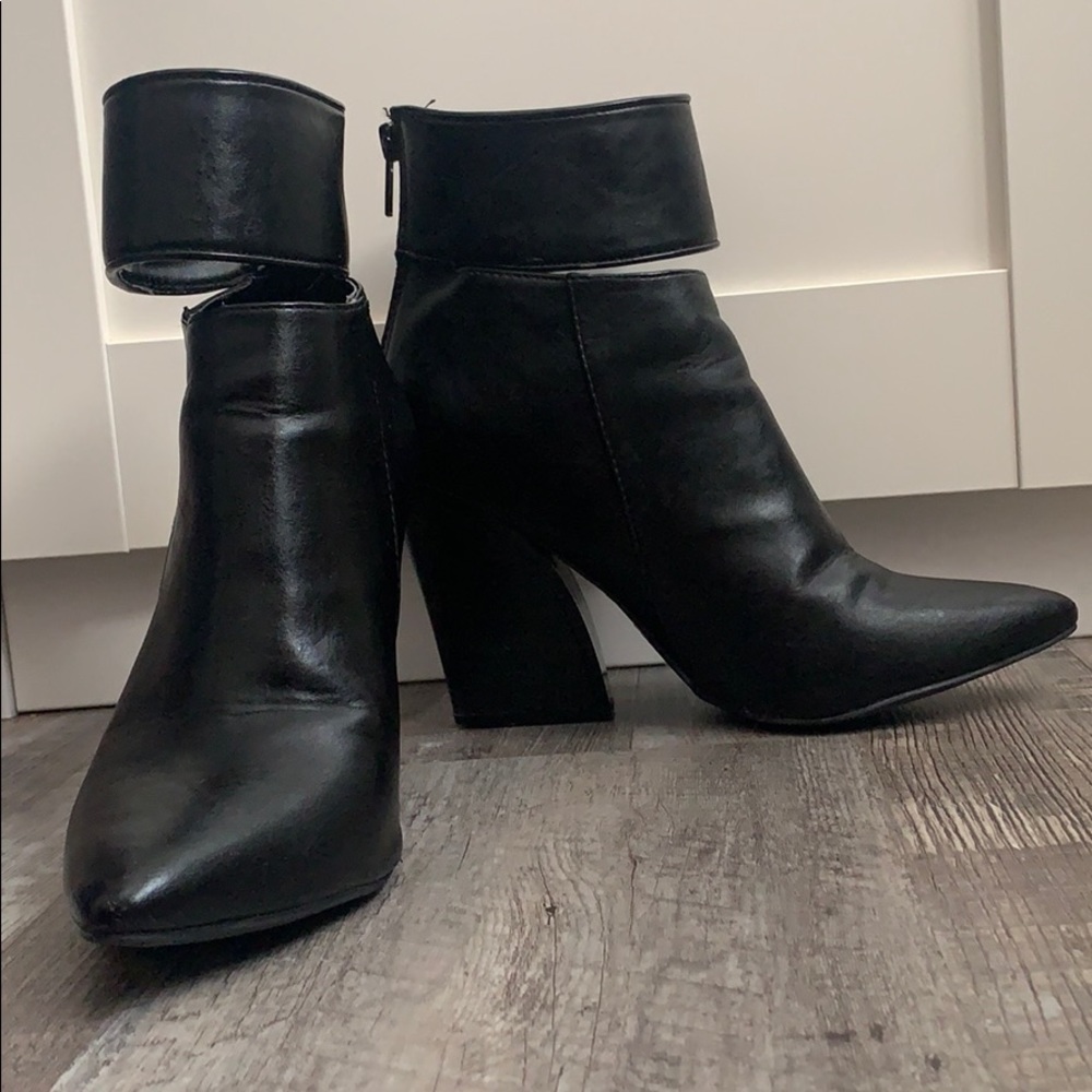 Black Booties 🔥